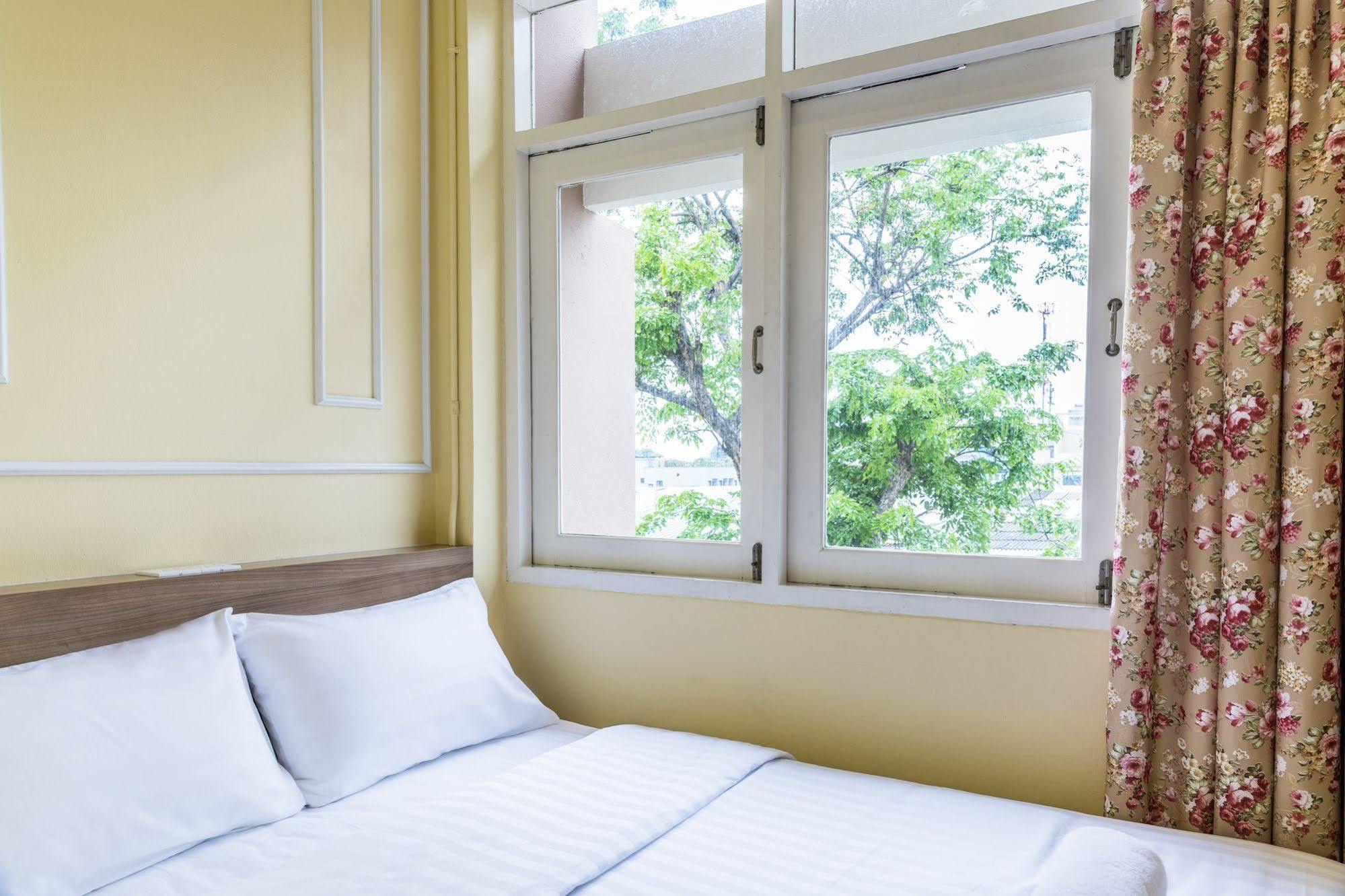 Vivit Hostel Bangkok Esterno foto