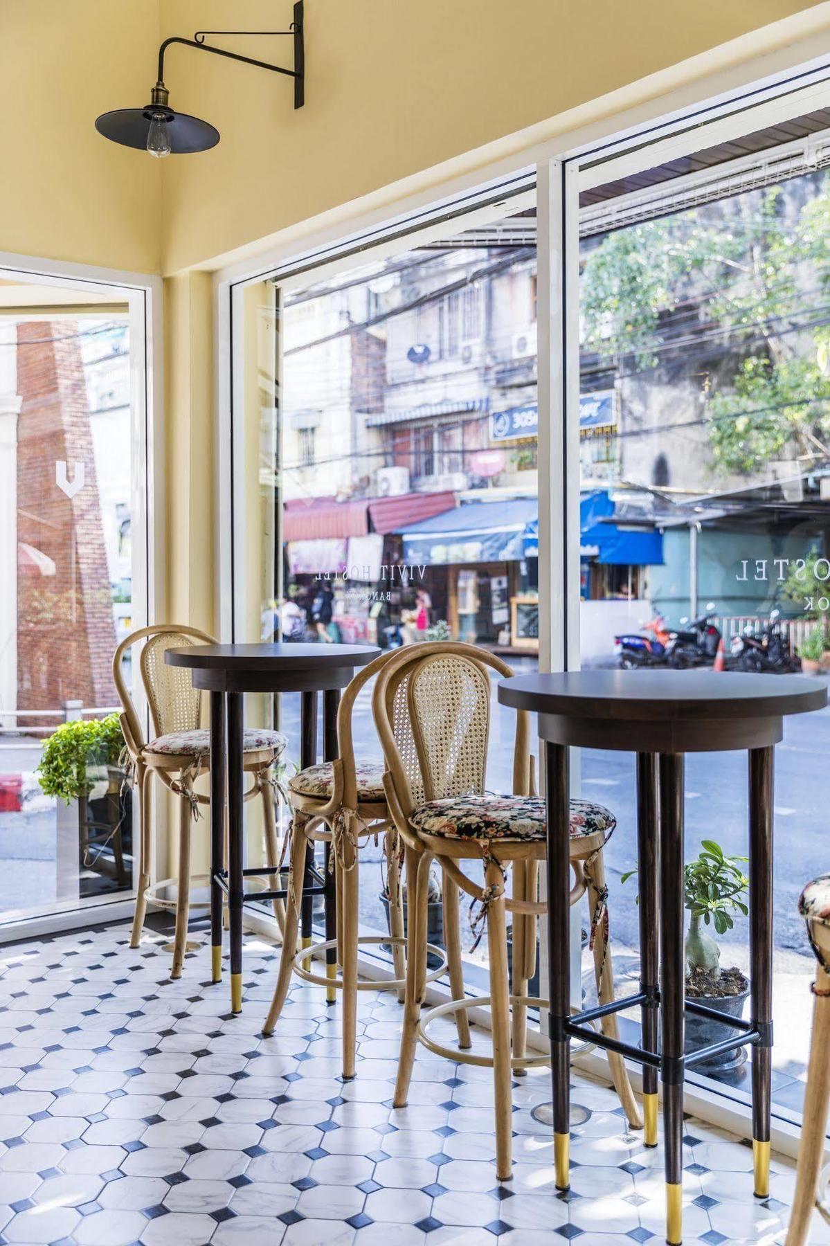 Vivit Hostel Bangkok Esterno foto
