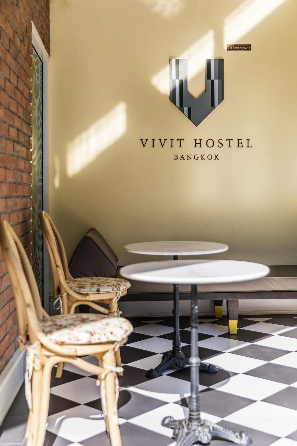 Vivit Hostel Bangkok Esterno foto
